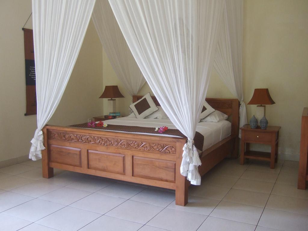 Guesthouse Rumah Senang Kalibaru Esterno foto